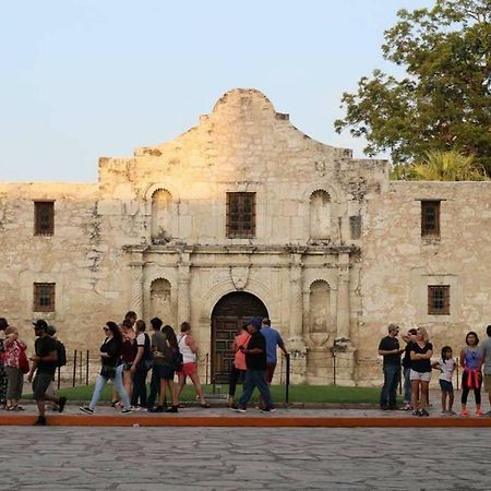 Remodeled Studio Near Downtown Apartment San Antonio Exterior photo