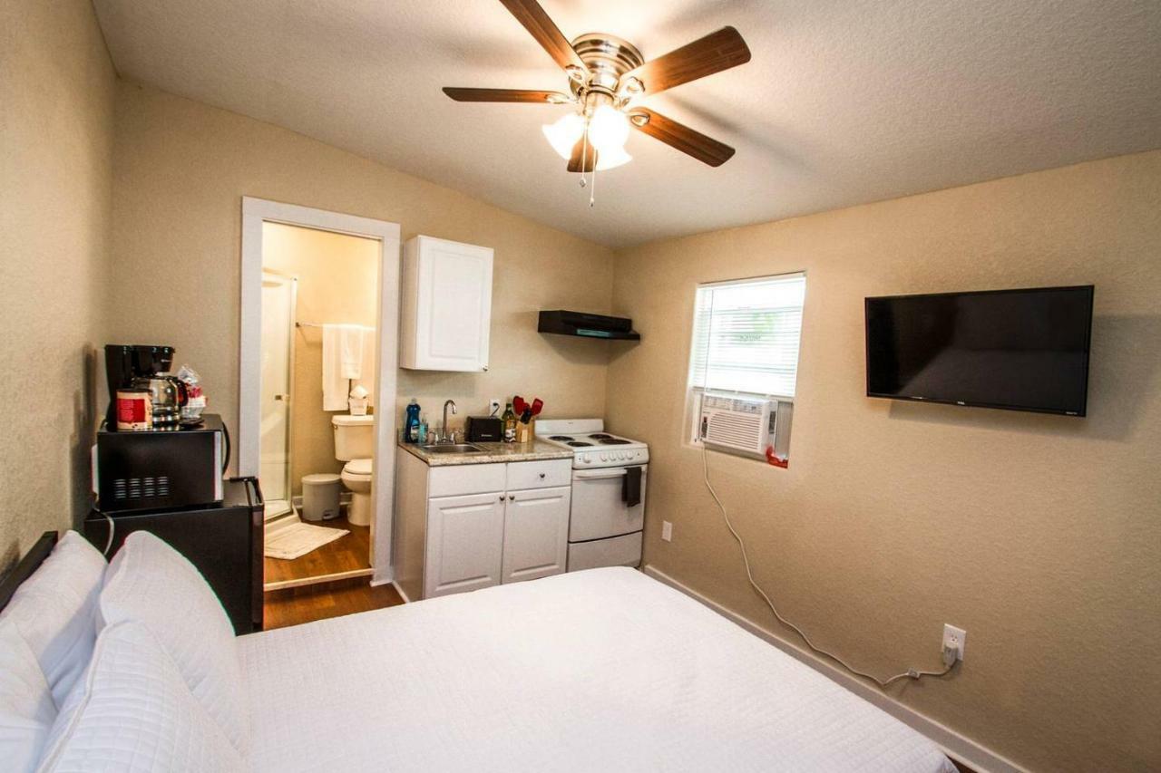 Remodeled Studio Near Downtown Apartment San Antonio Exterior photo